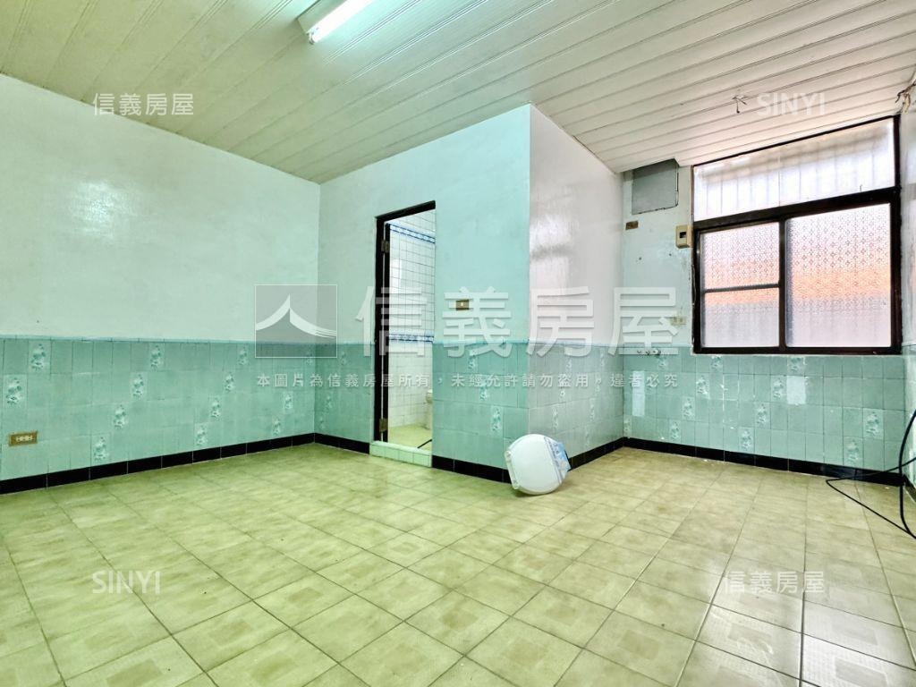 巨蛋明誠雙商圈採光巷透房屋室內格局與周邊環境