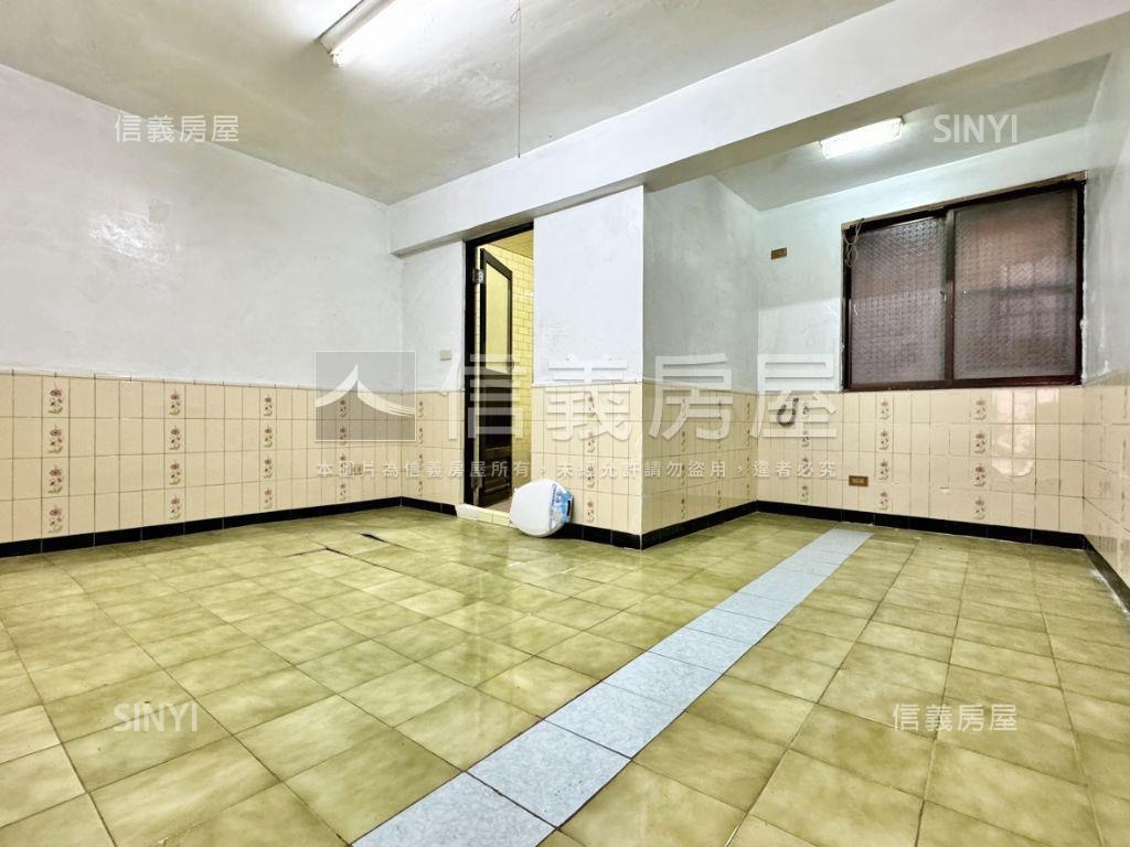 巨蛋明誠雙商圈採光巷透房屋室內格局與周邊環境