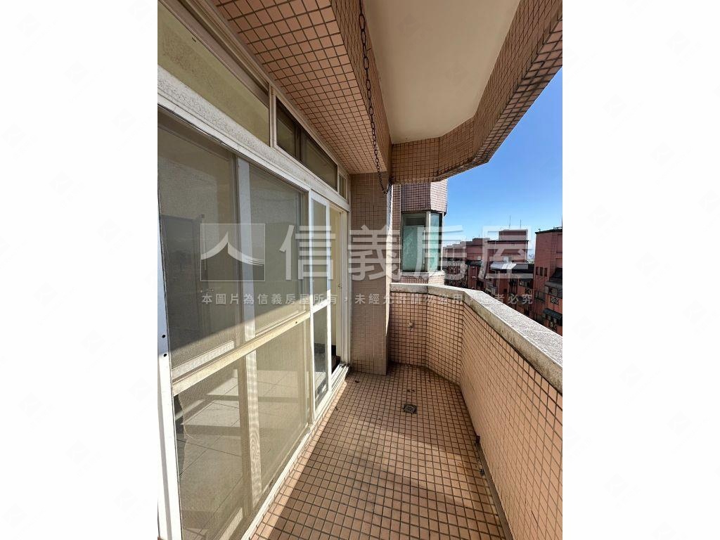 幼獅比佛利採光通風４房房屋室內格局與周邊環境