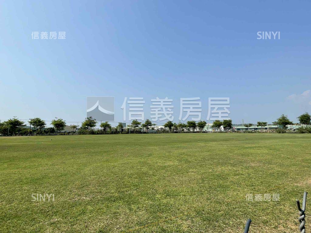 華鳳特區面寬電梯豪邸房屋室內格局與周邊環境