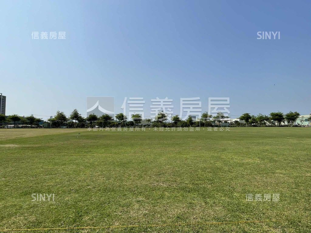 華鳳特區面寬電梯豪邸房屋室內格局與周邊環境