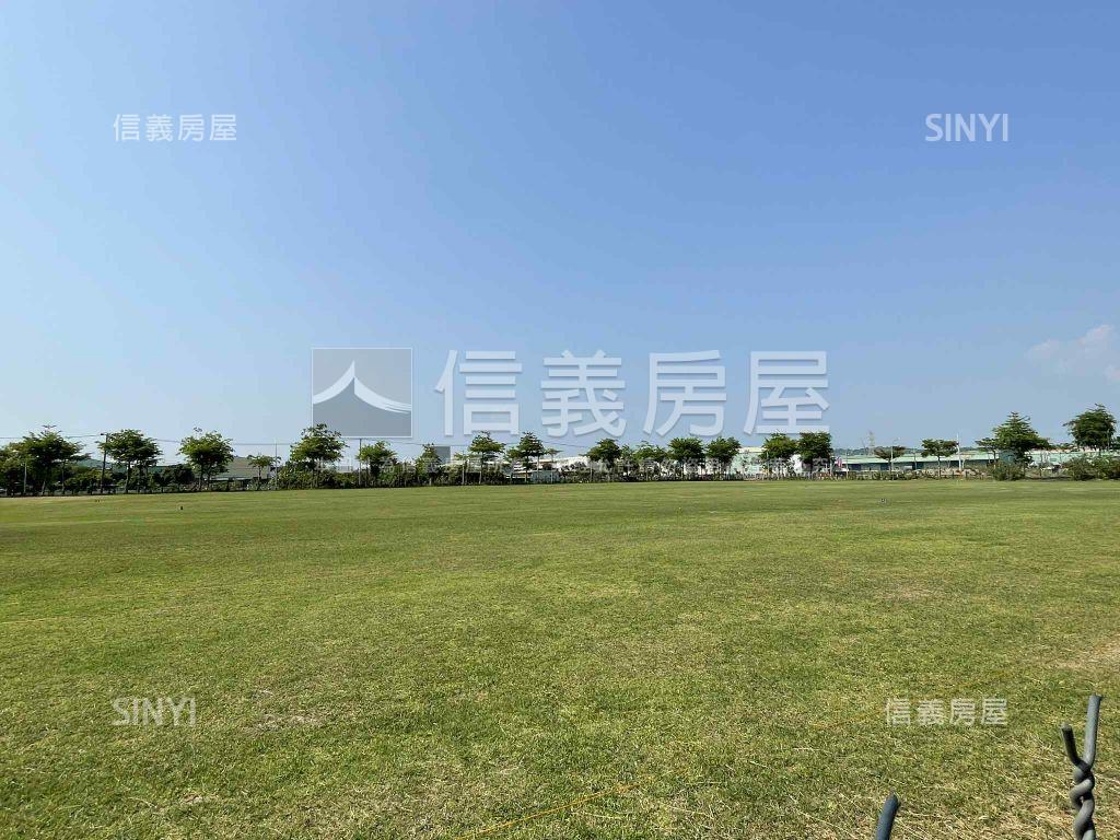 華鳳特區面寬電梯豪邸房屋室內格局與周邊環境