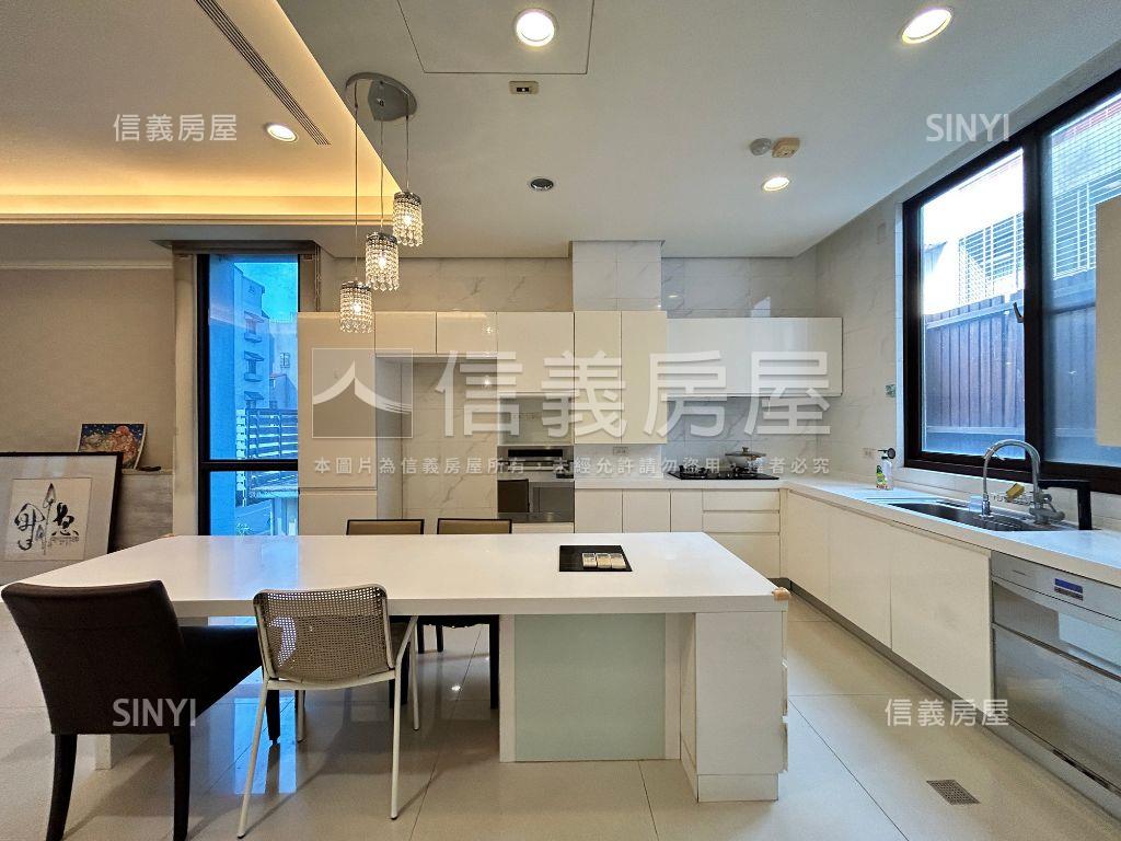 超Ａ南屯別墅不用四千萬房屋室內格局與周邊環境