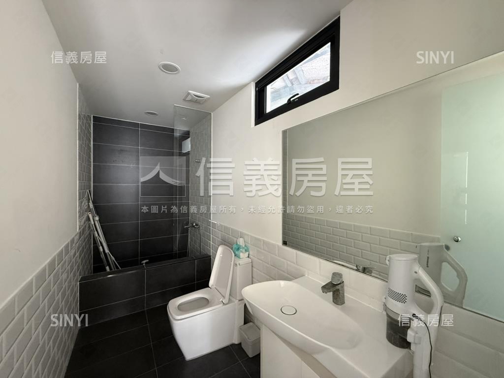 陽明山溫泉寶地旁白色平房房屋室內格局與周邊環境