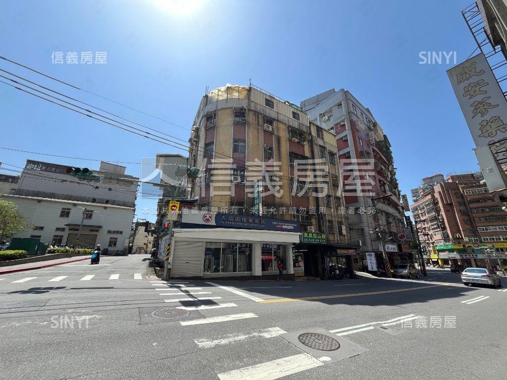 安康稀有邊間公寓４房房屋室內格局與周邊環境