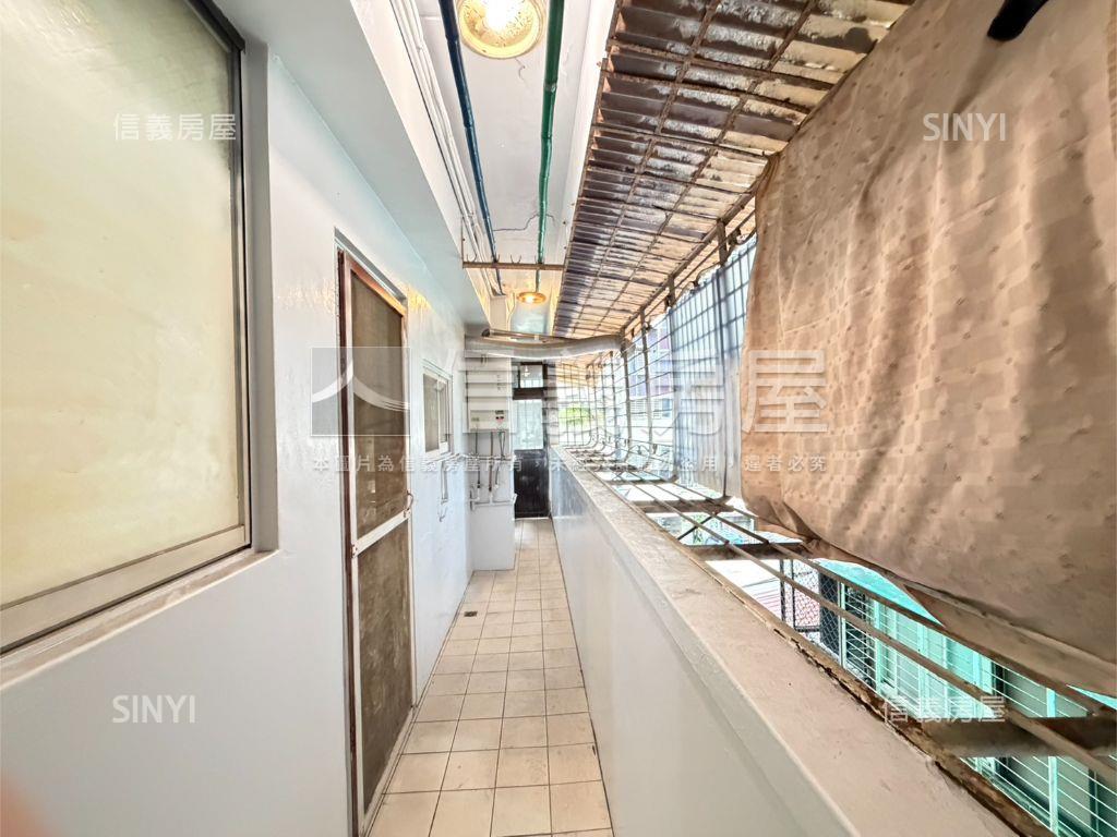 三面採光通風佳近捷運華廈房屋室內格局與周邊環境