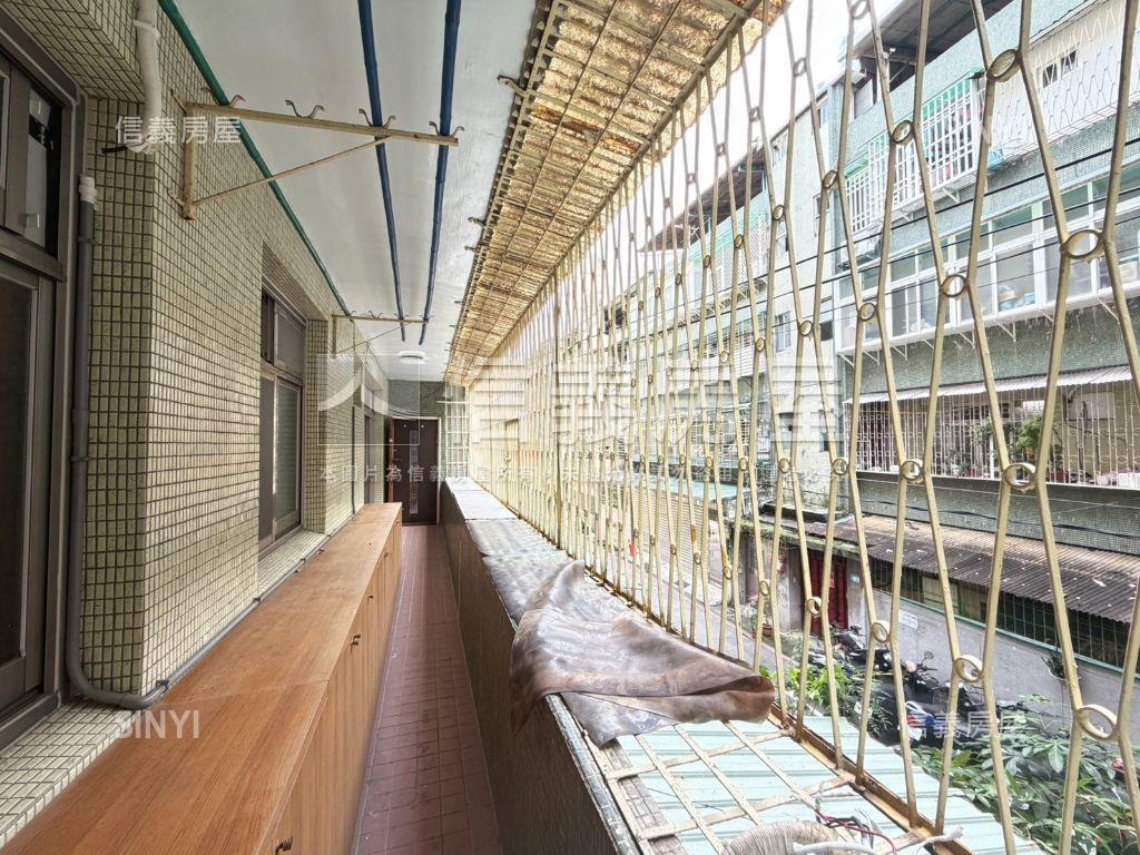 永安捷運免爬高二樓美寓房屋室內格局與周邊環境