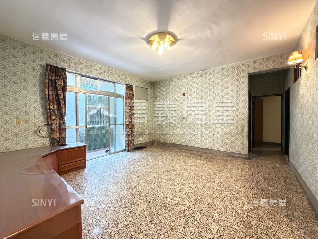 永安捷運免爬高二樓美寓房屋室內格局與周邊環境