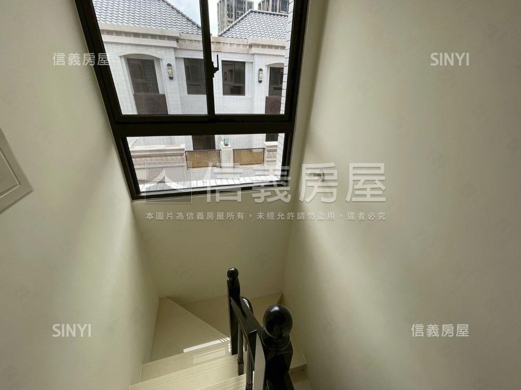 單元二朝南莊園電梯美墅房屋室內格局與周邊環境