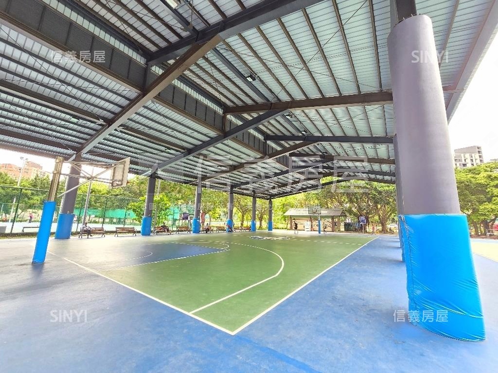 絕美風和樹高樓面公園房屋室內格局與周邊環境