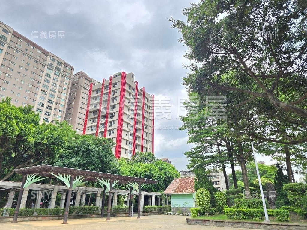 絕美風和樹高樓面公園房屋室內格局與周邊環境