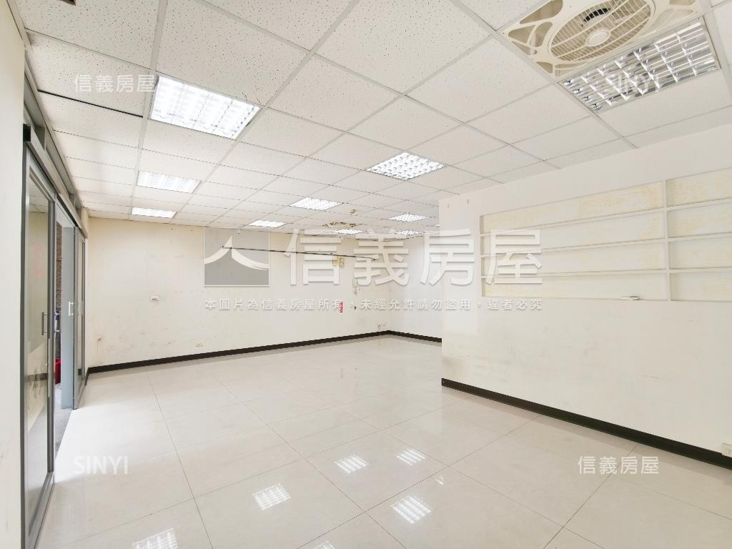 稀有九米大面寬黃金雙店面房屋室內格局與周邊環境