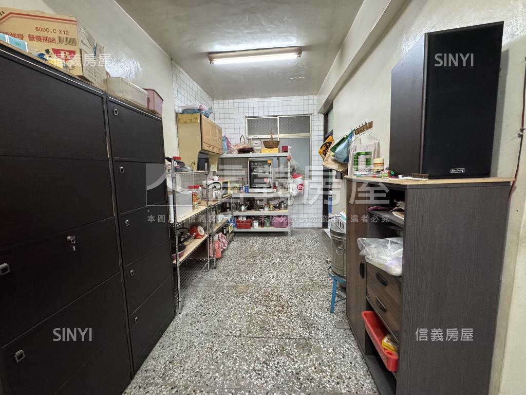 臨路大地坪透天房屋室內格局與周邊環境
