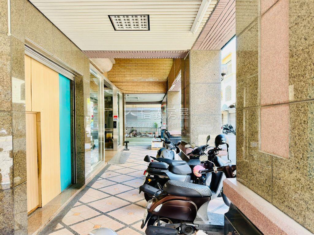 北區北成路｜面寬角窗店面房屋室內格局與周邊環境