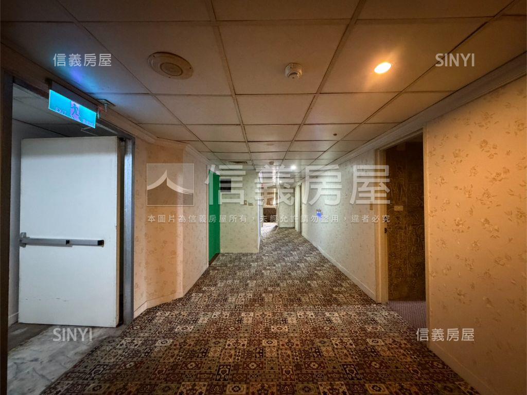中和捷運★置產黃金商辦房屋室內格局與周邊環境