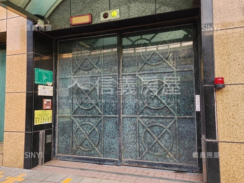 中山女高建北便宜車位房屋室內格局與周邊環境