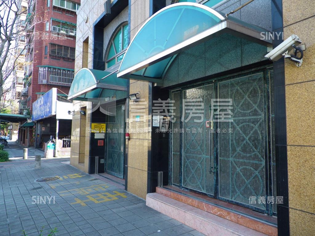 中山女高建北便宜車位房屋室內格局與周邊環境