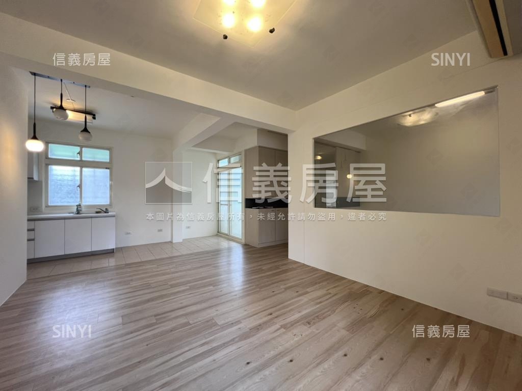 明亮三房兩廳兩衛房屋室內格局與周邊環境