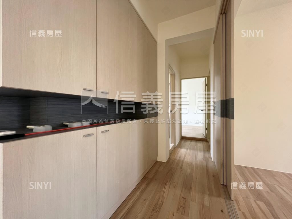 明亮三房兩廳兩衛房屋室內格局與周邊環境