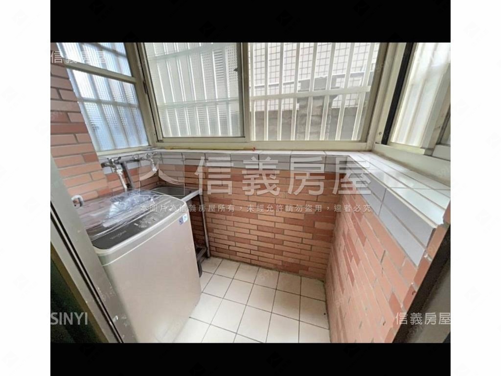 專任☆文房學府優質套房房屋室內格局與周邊環境
