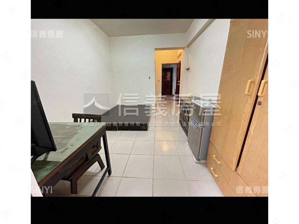 專任☆文房學府優質套房房屋室內格局與周邊環境