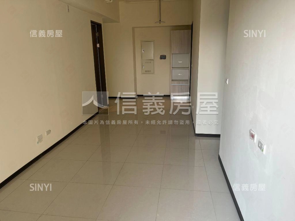 淳白邊間前後陽台三房車位房屋室內格局與周邊環境