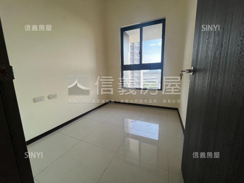 淳白邊間前後陽台三房車位房屋室內格局與周邊環境