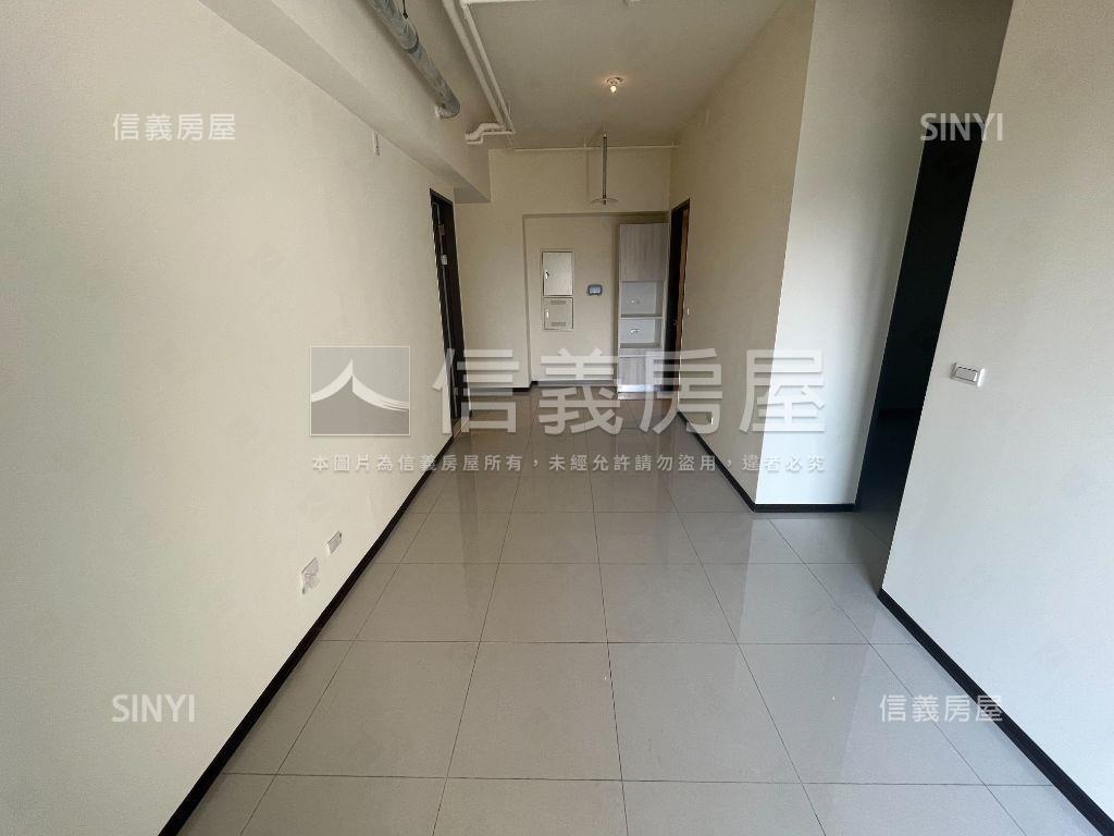 淳白邊間前後陽台三房車位房屋室內格局與周邊環境