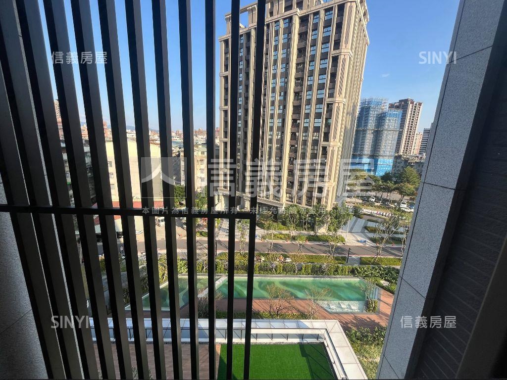 淳白邊間前後陽台三房車位房屋室內格局與周邊環境