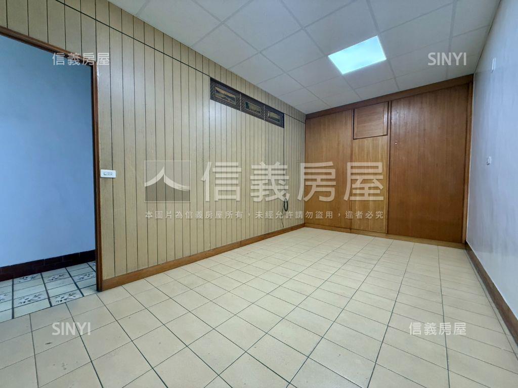 茄萣朝南集市金店住房屋室內格局與周邊環境