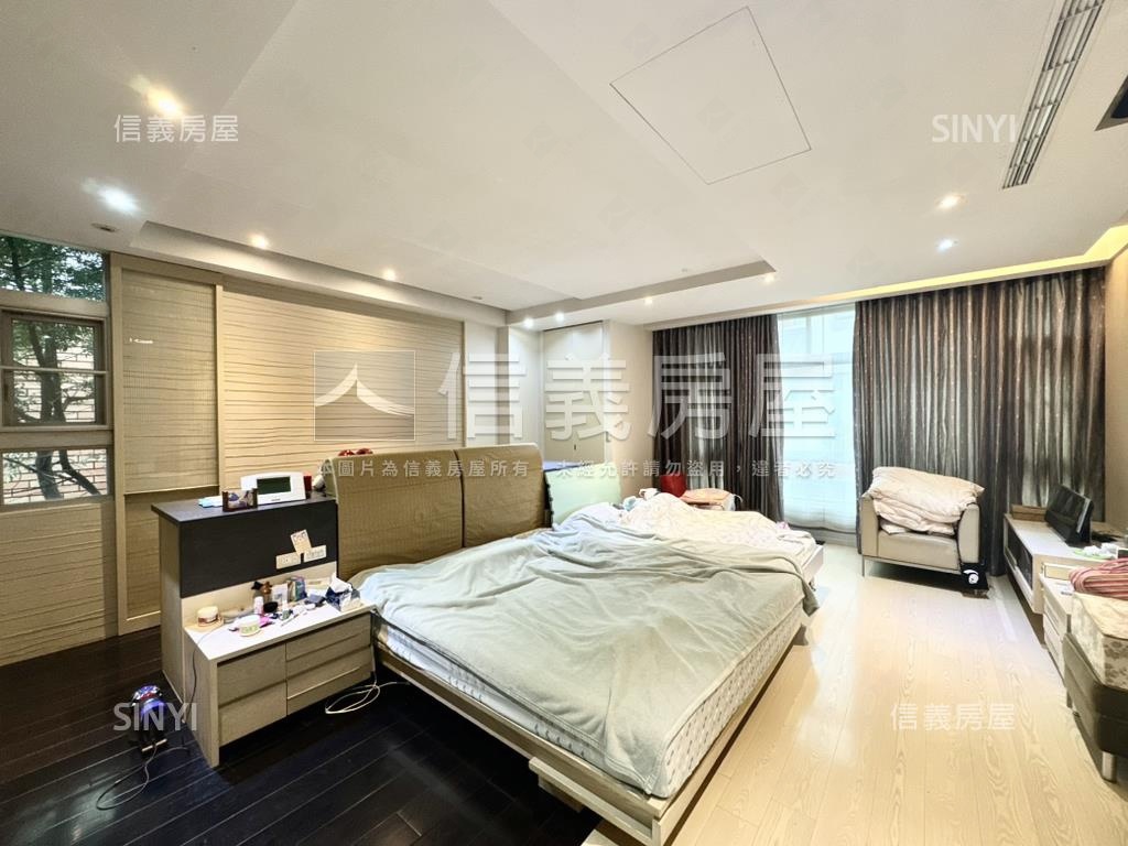 七期南側裝潢花園別墅房屋室內格局與周邊環境