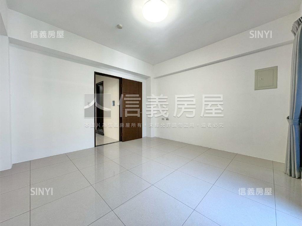 高大輕屋齡前後雙車墅房屋室內格局與周邊環境