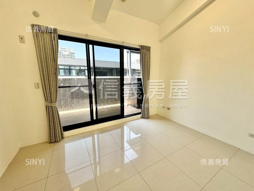 高大輕屋齡前後雙車墅房屋室內格局與周邊環境