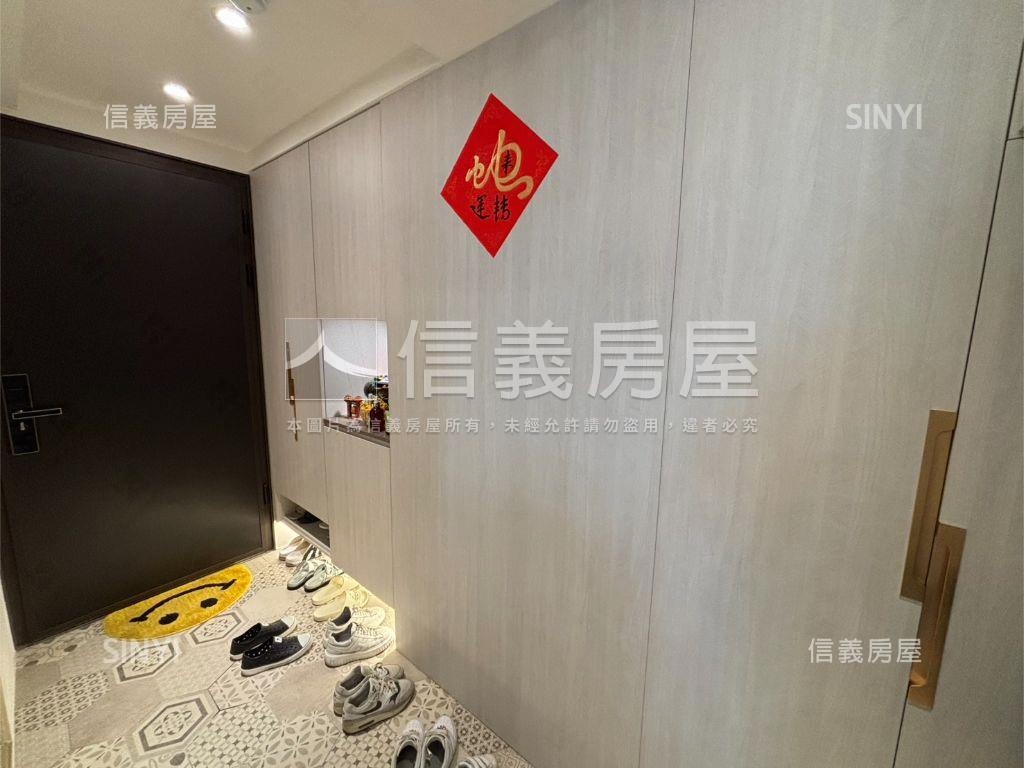 知森堂精美三房車位房屋室內格局與周邊環境