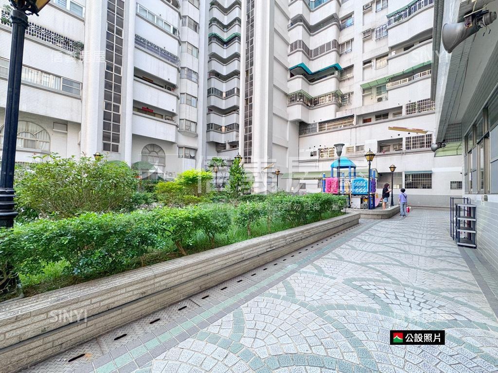 鄰文山特區，寬敞三房車位房屋室內格局與周邊環境