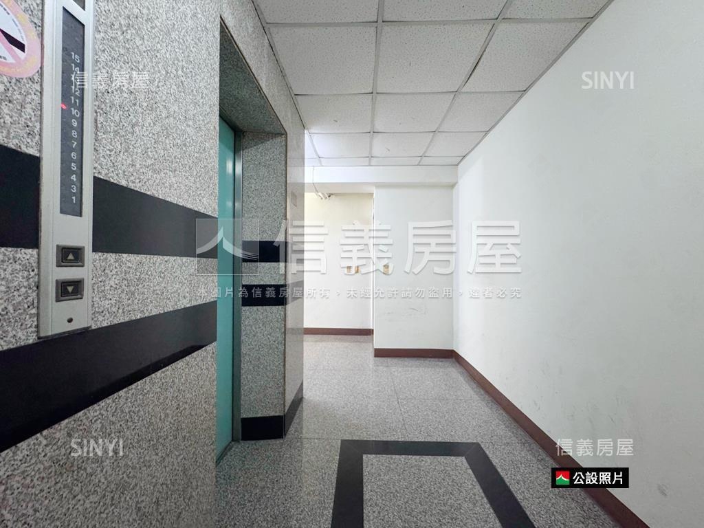 鄰文山特區，寬敞三房車位房屋室內格局與周邊環境