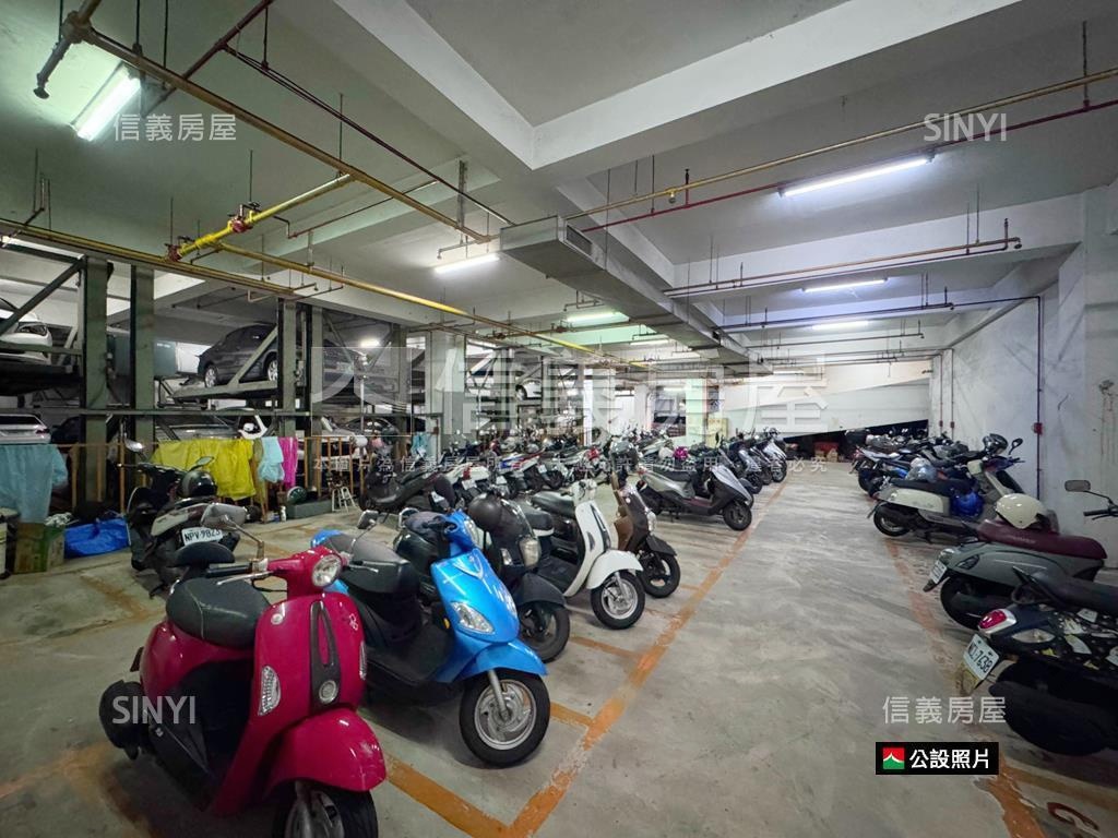 鄰文山特區，寬敞三房車位房屋室內格局與周邊環境