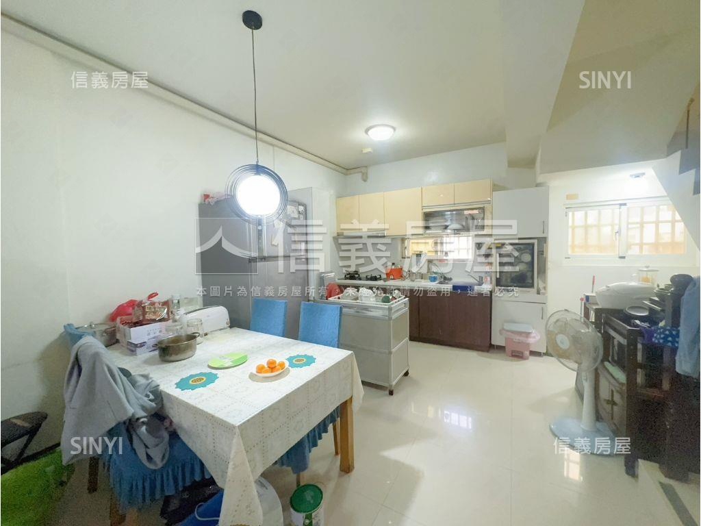 近新竹南寮快速道路美透天房屋室內格局與周邊環境