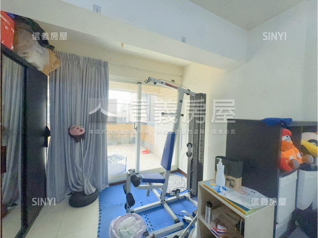 近新竹南寮快速道路美透天房屋室內格局與周邊環境