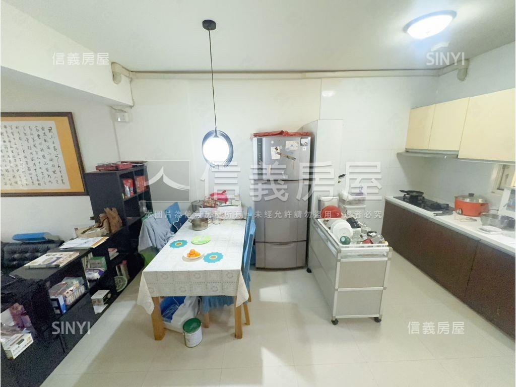 近新竹南寮快速道路美透天房屋室內格局與周邊環境