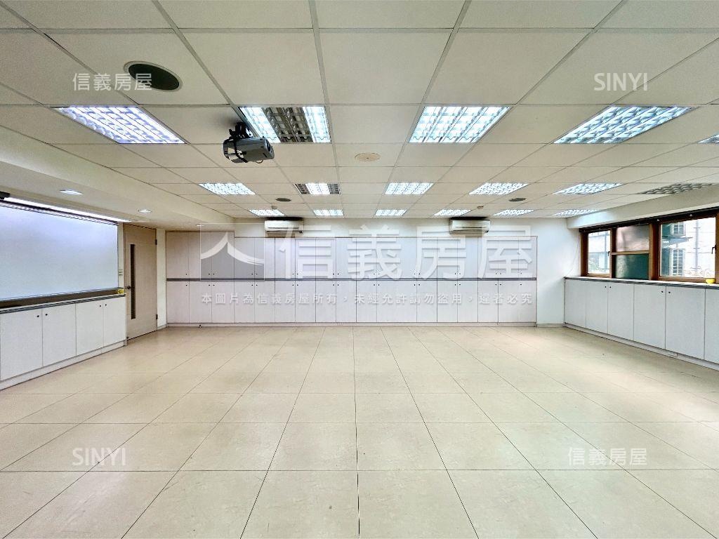 北車優質醒目辦公房屋室內格局與周邊環境