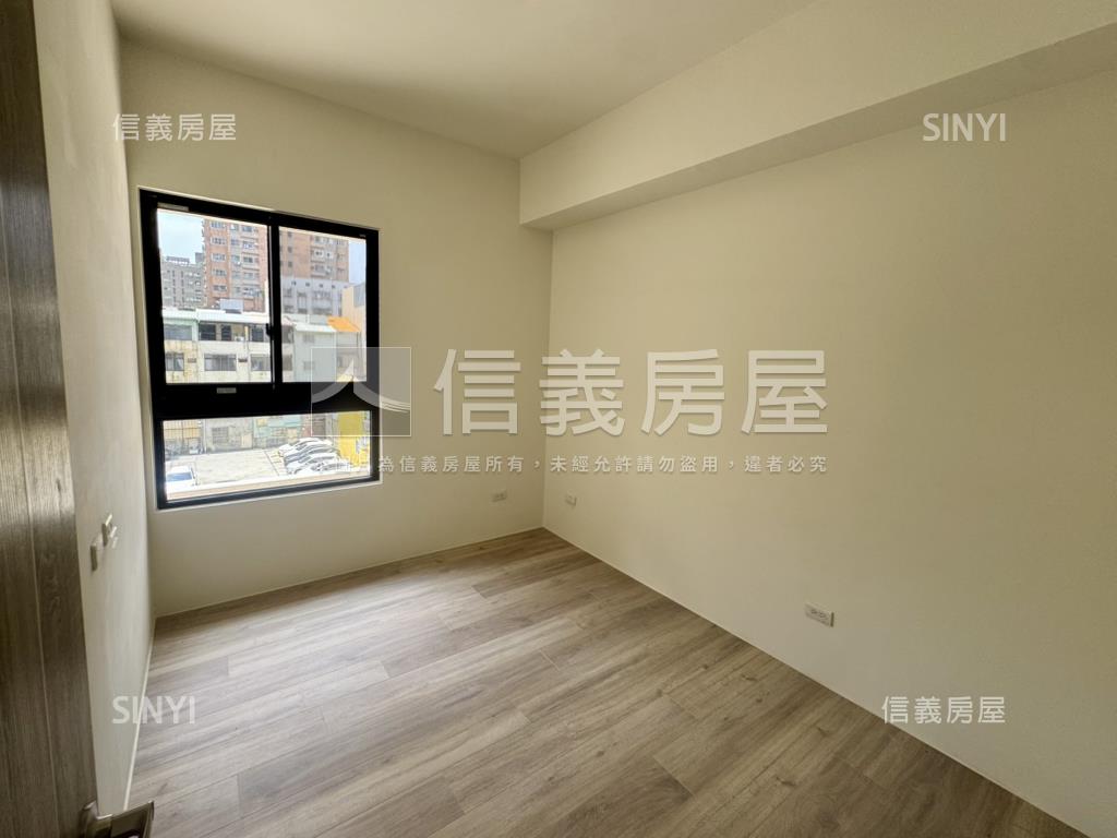 新成屋近捷運均質三房平車房屋室內格局與周邊環境