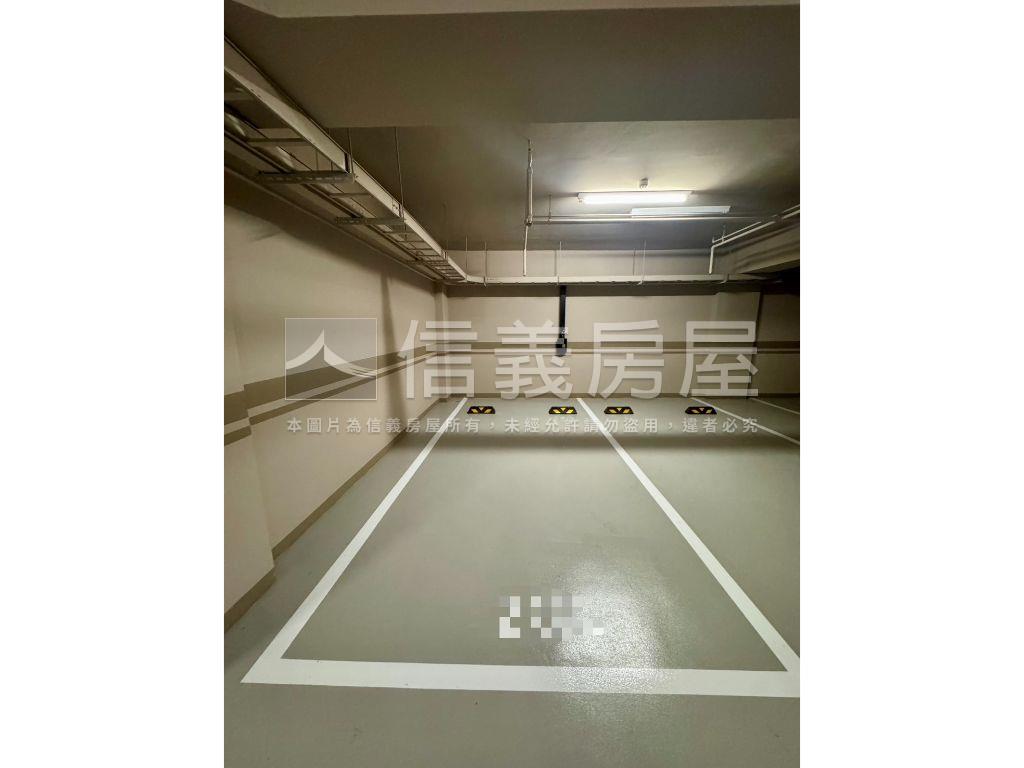 新成屋近捷運均質三房平車房屋室內格局與周邊環境