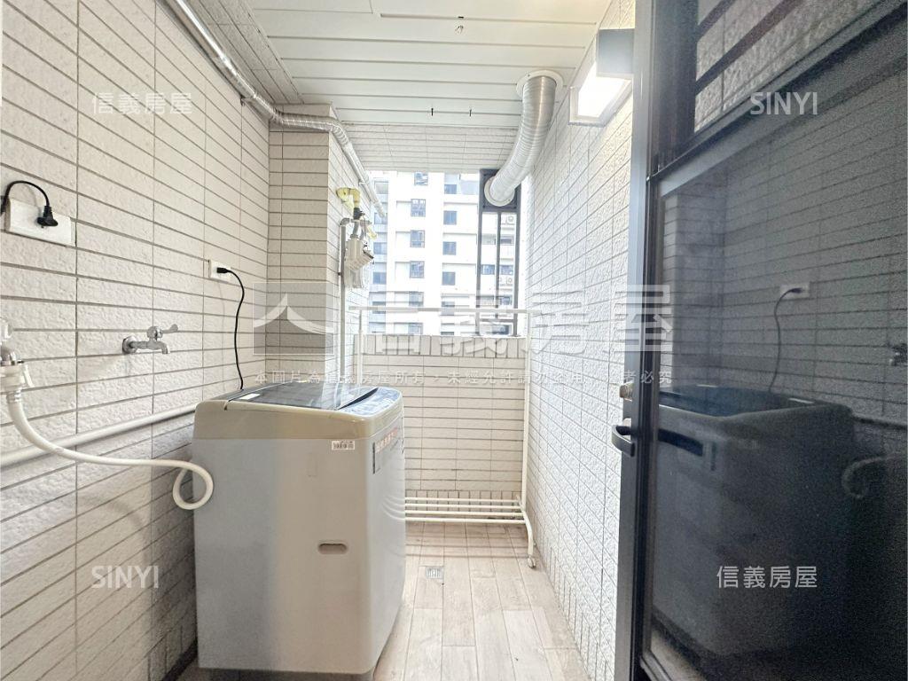 專任高鐵奇磊大兩房兩衛浴房屋室內格局與周邊環境