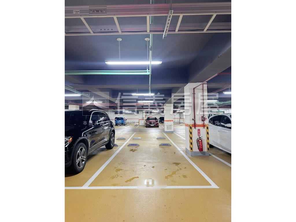 專任高鐵奇磊大兩房兩衛浴房屋室內格局與周邊環境