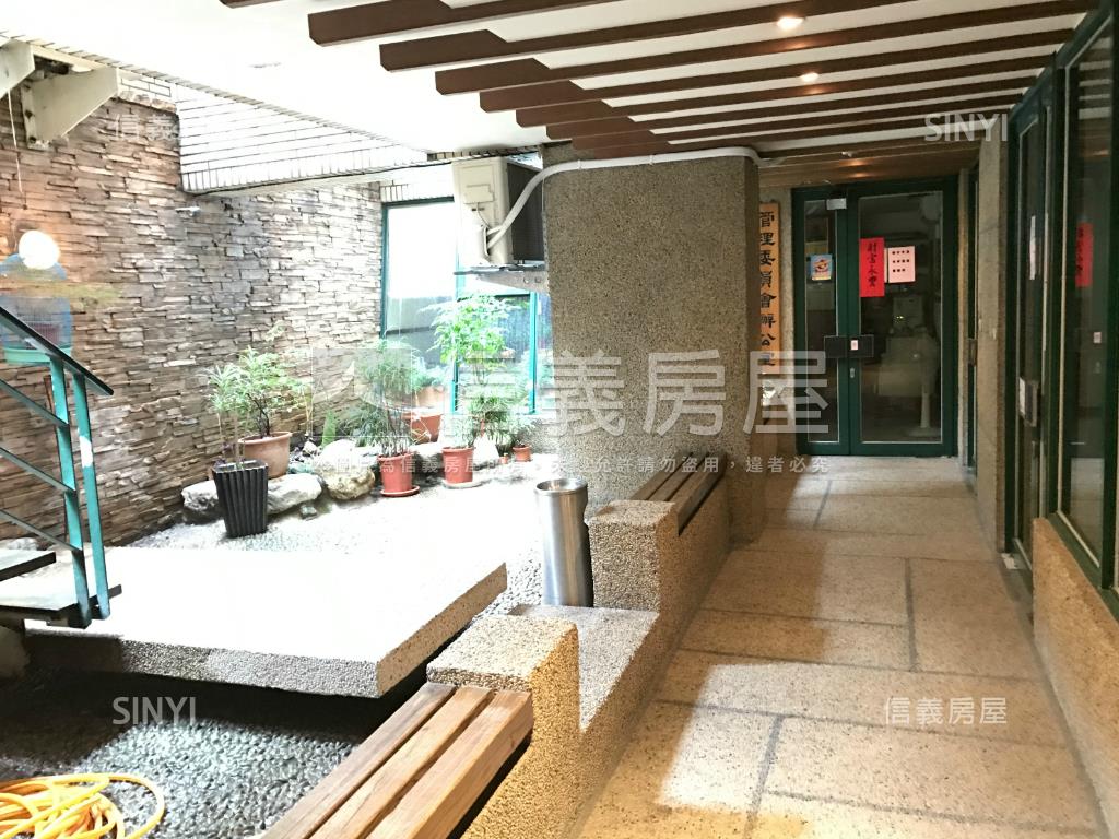 內壢愛樂四房附平面車位房屋室內格局與周邊環境