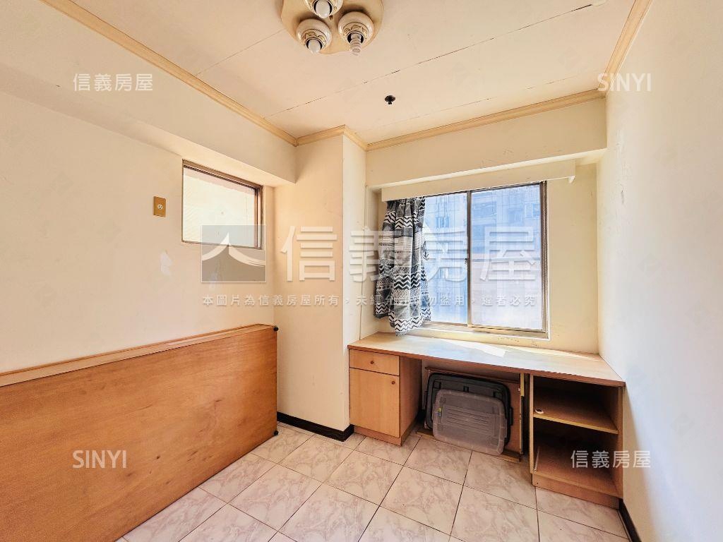 冠桃園稀有邊間美三房房屋室內格局與周邊環境