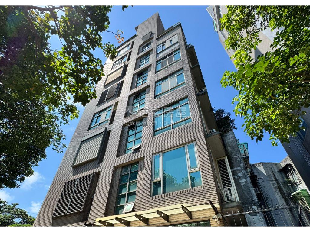 民生社區河畔稀有美套房屋室內格局與周邊環境