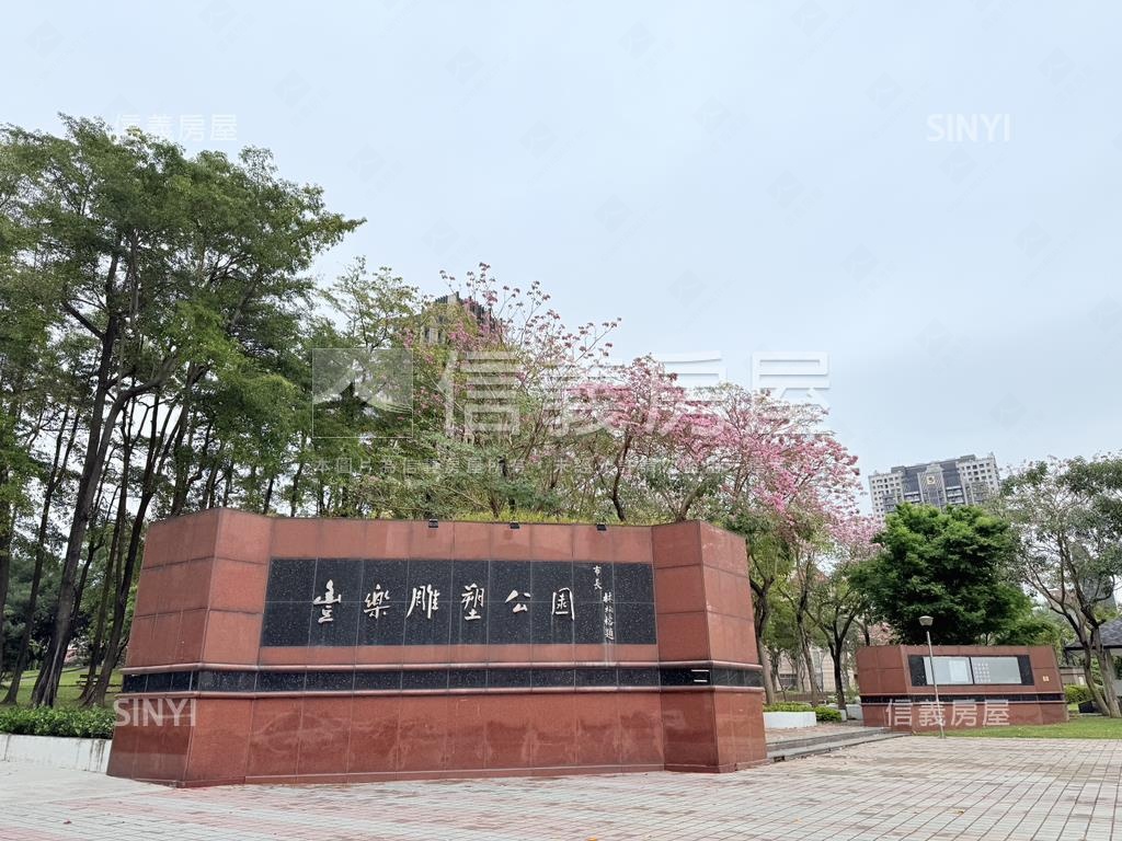 【八期】震後雙車透天房屋室內格局與周邊環境