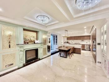 東方明珠頂層夕陽露臺戶